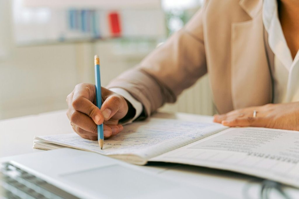 Deposit-Strategies-How-to-Save-Smarter-for-the-20-You-Need-for-Your-Next-Home