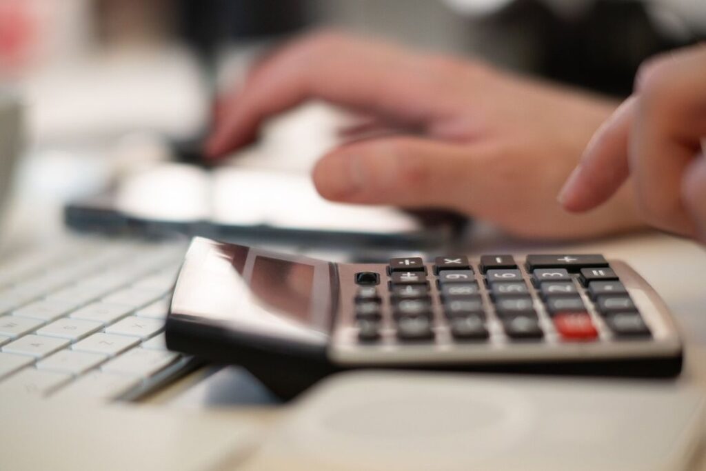 Can-Installation-and-Delivery-Be-Included-in-Equipment-Finance